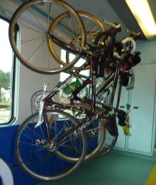 ぶら下がった自転車
